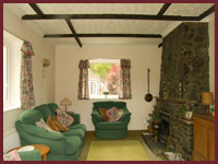 Barn Cottage - Living Room